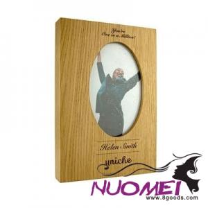 F0651 LARGE OAK PHOTO FRAME