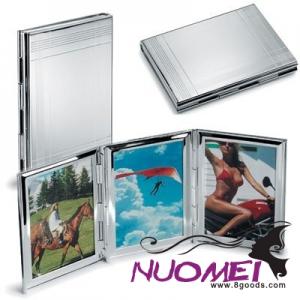 F0681  METAL TRIPLE PHOTO FRAME MOUNT