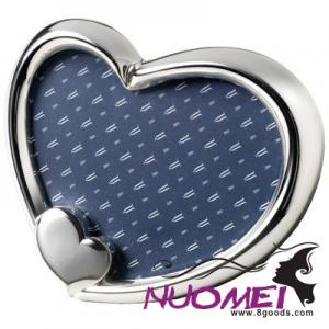 F0682 METAL HEART PHOTO FRAME